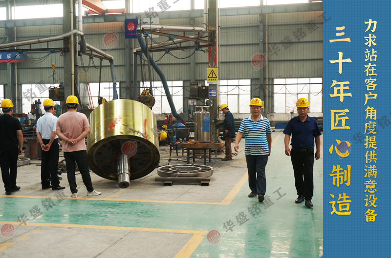 破碎石頭用1510液壓對輥制砂機(jī)價格多少